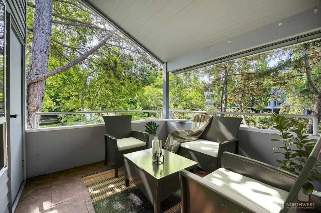 1220 6th Avenue S Edmonds WA 98020