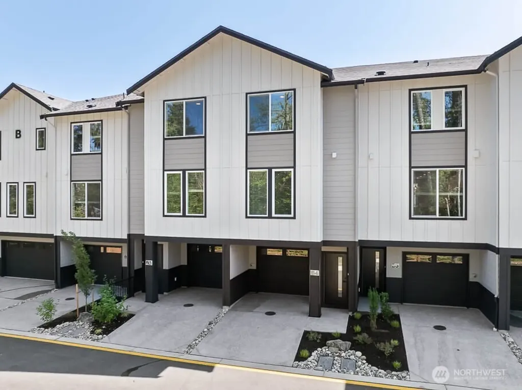 16830 20th Avenue W Lynnwood WA 98037