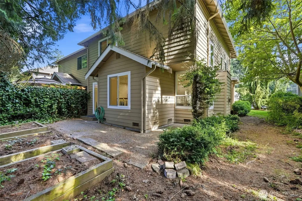 4832 165th Place SW Edmonds WA 98026