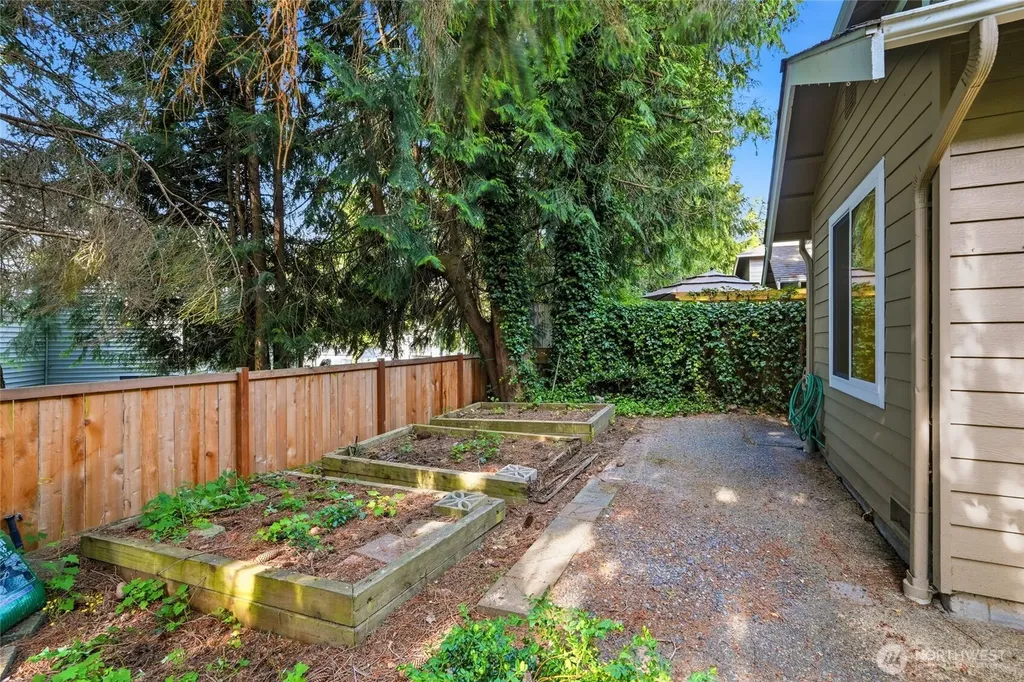4832 165th Place SW Edmonds WA 98026