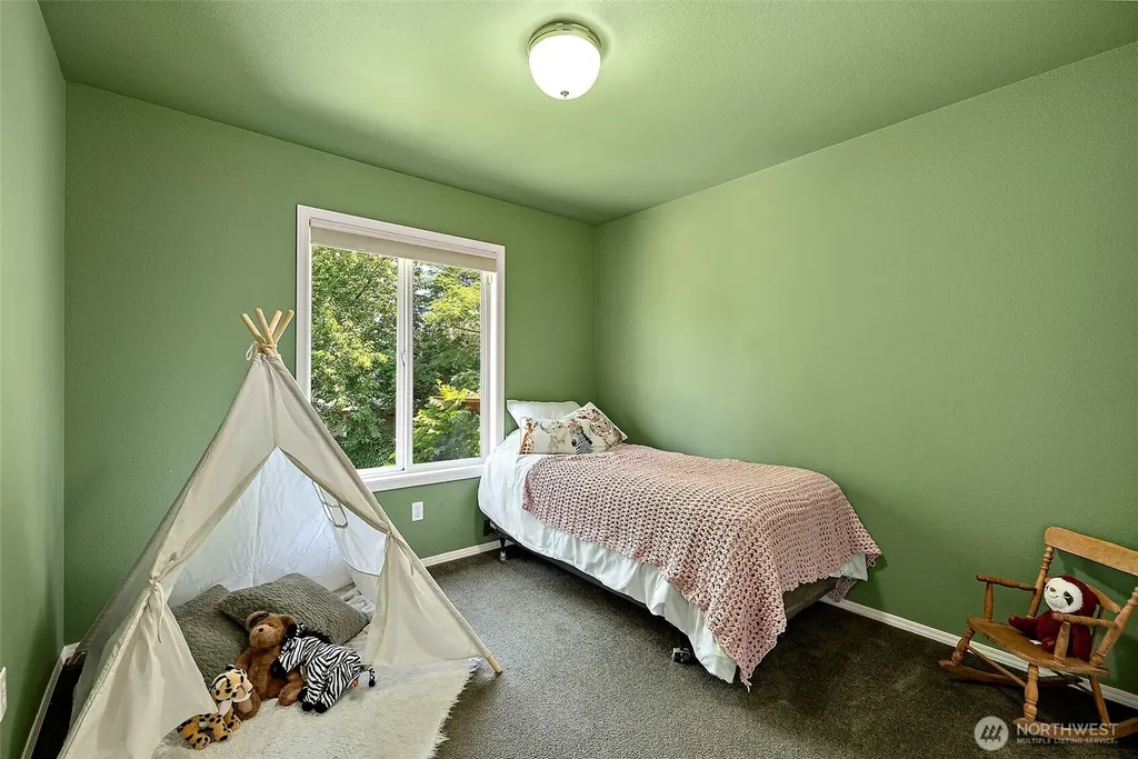 1322 Farwell Avenue NW Olympia WA 98502