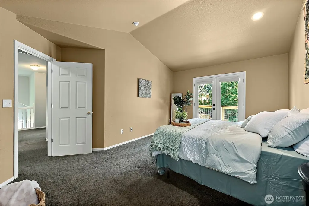 1322 Farwell Avenue NW Olympia WA 98502