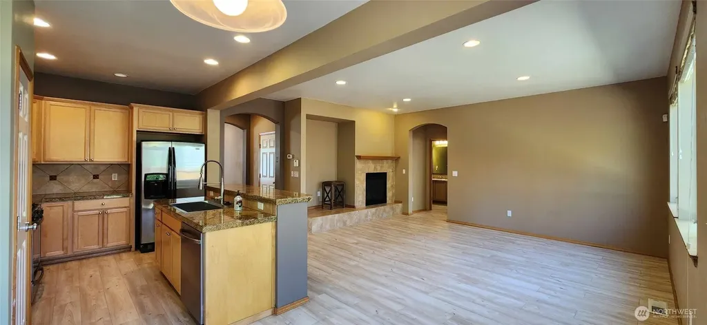 12956 NE 200th Place Woodinville WA 98072