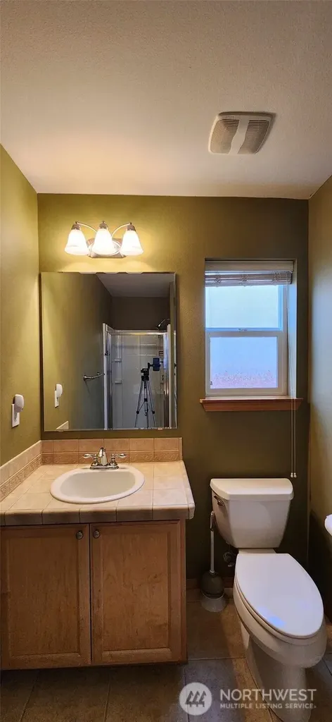 12956 NE 200th Place Woodinville WA 98072