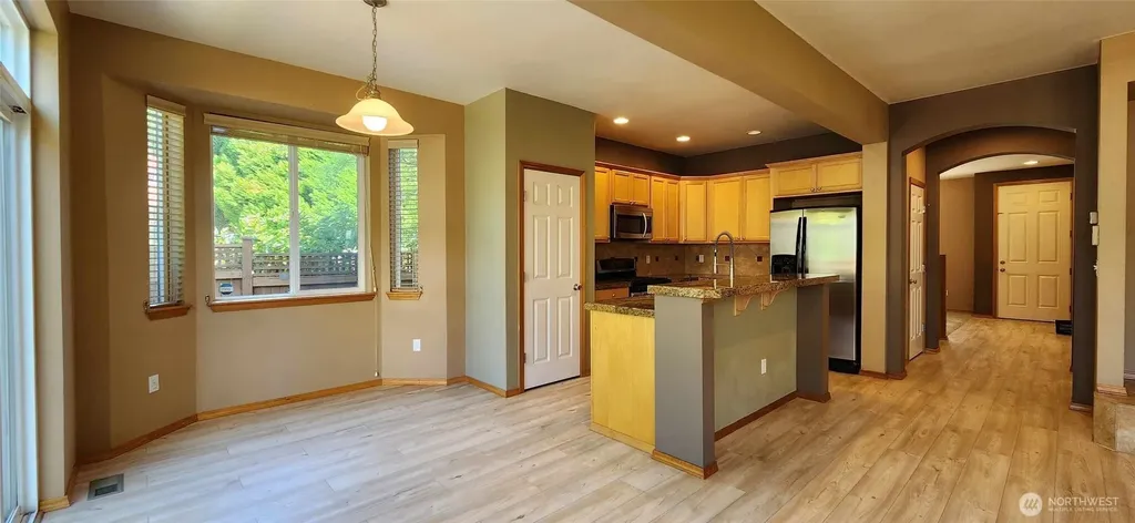 12956 NE 200th Place Woodinville WA 98072