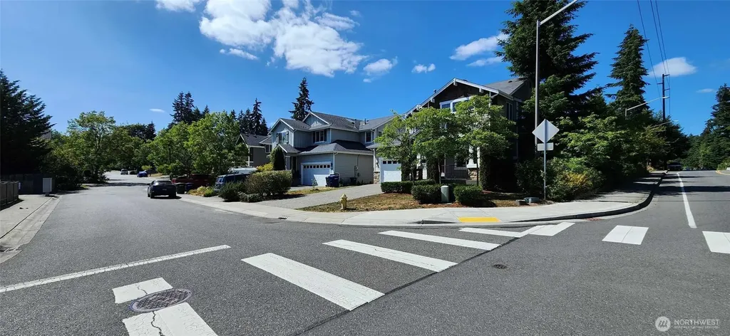 12956 NE 200th Place Woodinville WA 98072
