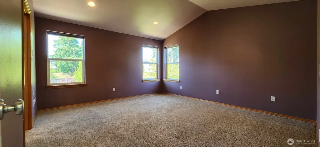 12956 NE 200th Place Woodinville WA 98072