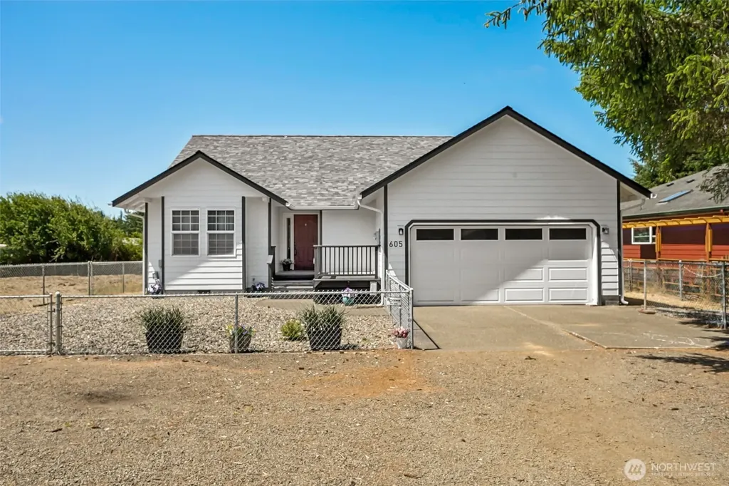 605 E Chance A La Mer NE Ocean Shores WA 98569