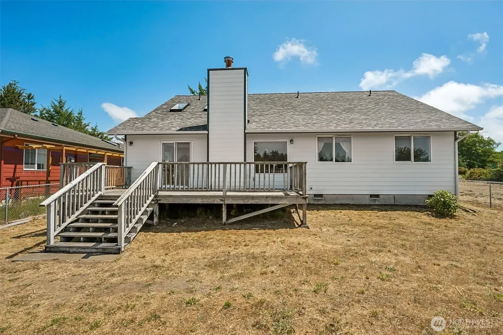 605 E Chance A La Mer NE Ocean Shores WA 98569