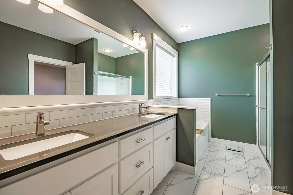 2082 Woodsman Drive Lynden WA 98264
