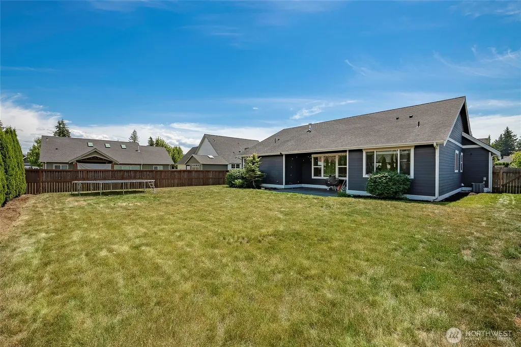 2082 Woodsman Drive Lynden WA 98264