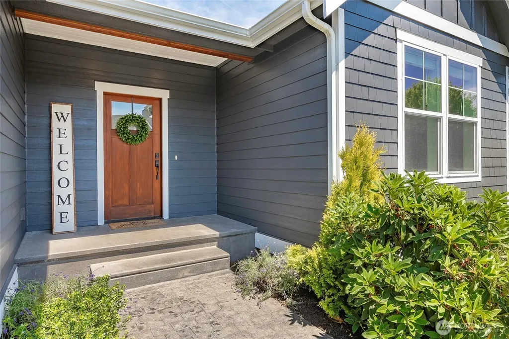 2082 Woodsman Drive Lynden WA 98264