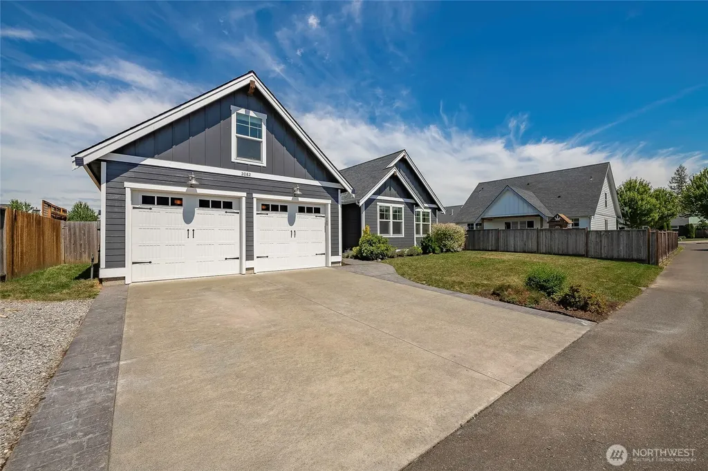 2082 Woodsman Drive Lynden WA 98264