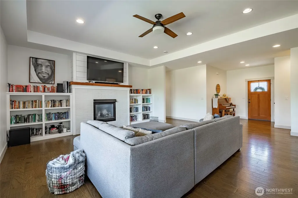 2082 Woodsman Drive Lynden WA 98264