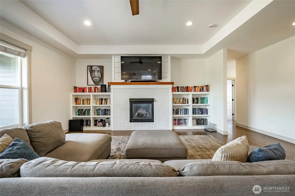 2082 Woodsman Drive Lynden WA 98264