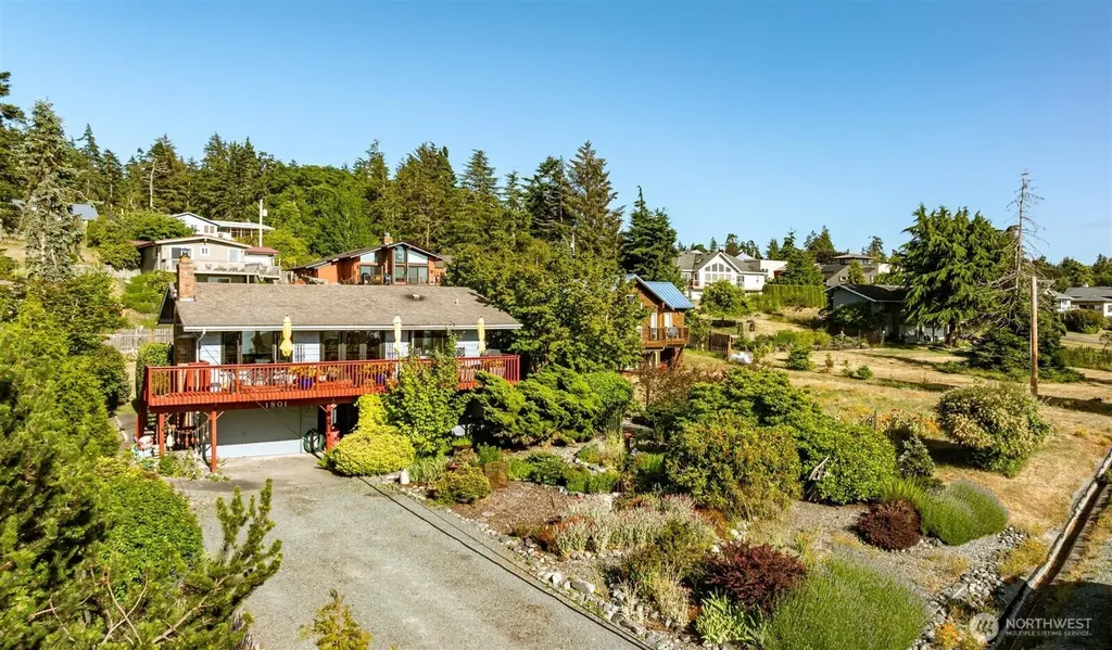 1801 Seaview Avenue Coupeville WA 98239