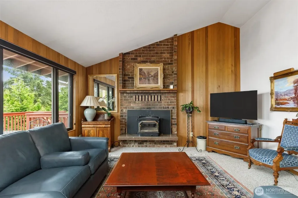 1801 Seaview Avenue Coupeville WA 98239