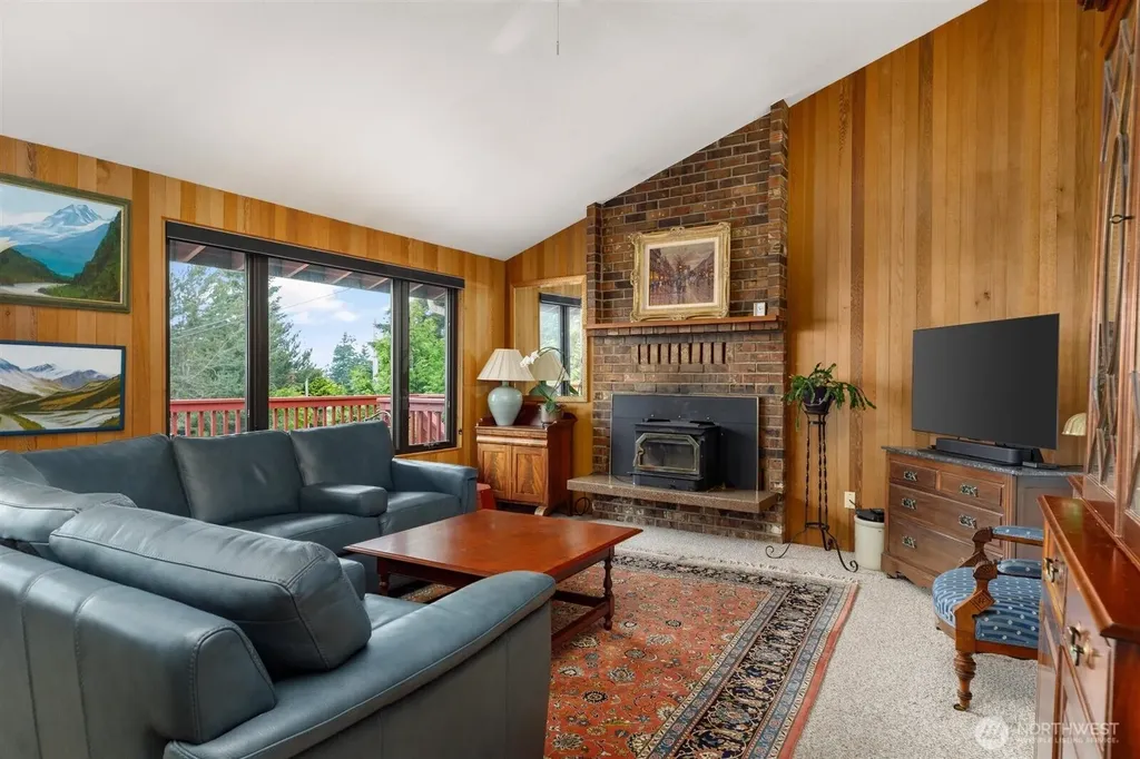 1801 Seaview Avenue Coupeville WA 98239