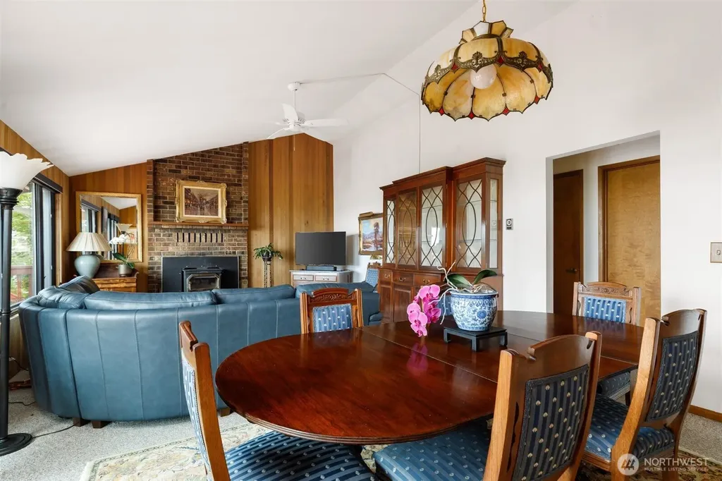 1801 Seaview Avenue Coupeville WA 98239