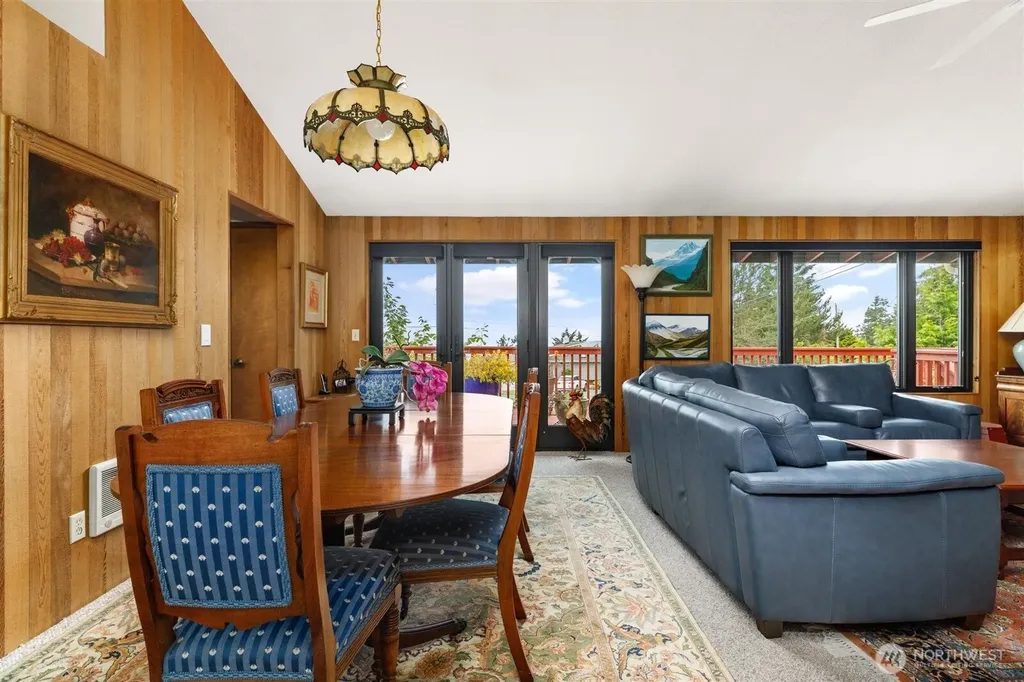 1801 Seaview Avenue Coupeville WA 98239