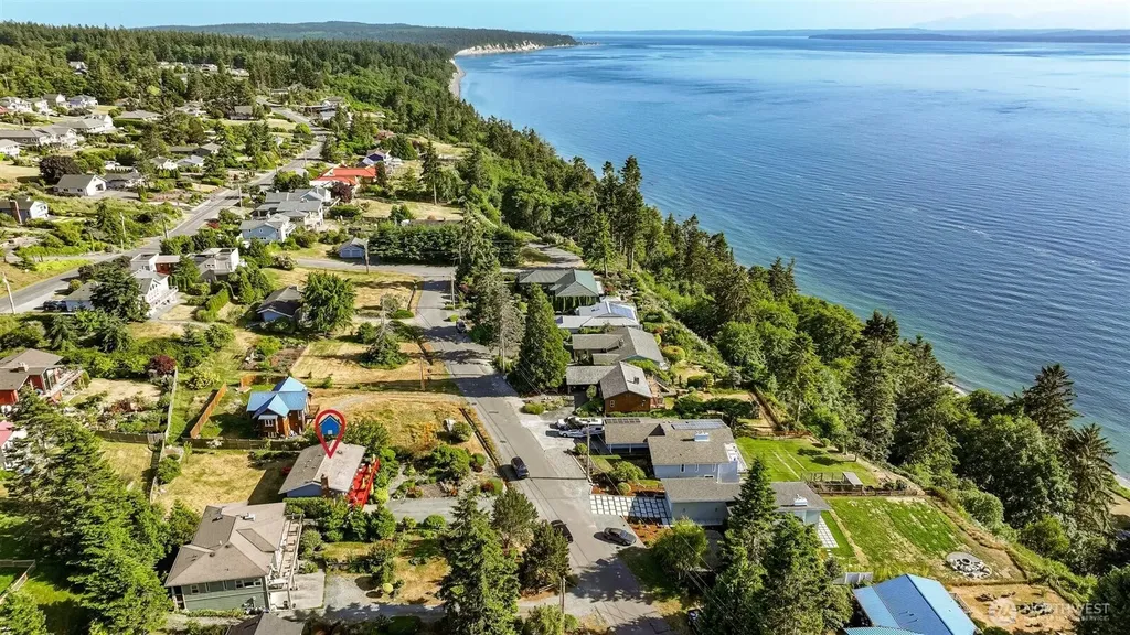 1801 Seaview Avenue Coupeville WA 98239
