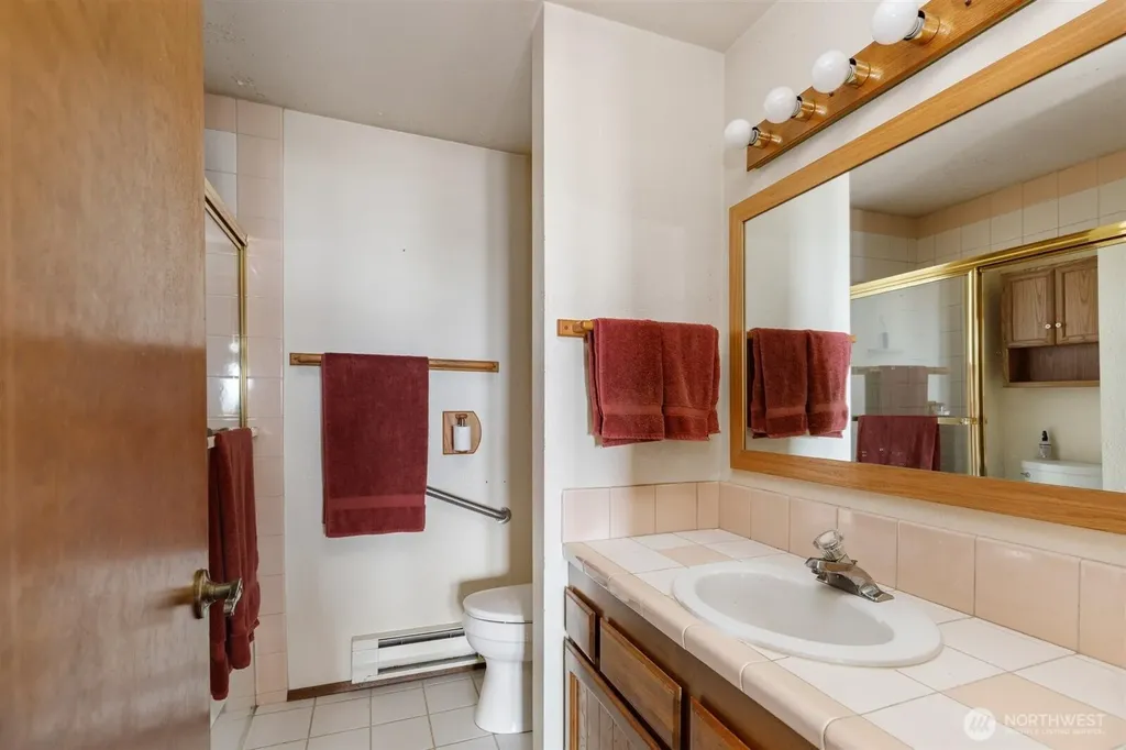 1801 Seaview Avenue Coupeville WA 98239