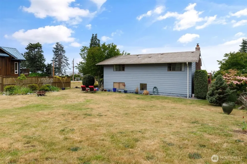 1801 Seaview Avenue Coupeville WA 98239
