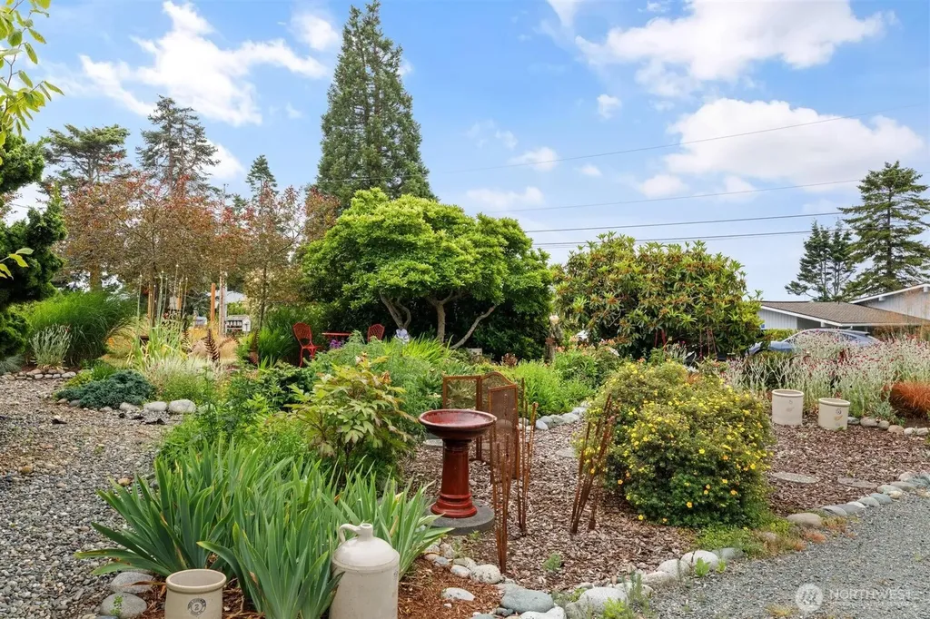 1801 Seaview Avenue Coupeville WA 98239