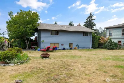 1801 Seaview Avenue Coupeville WA 98239