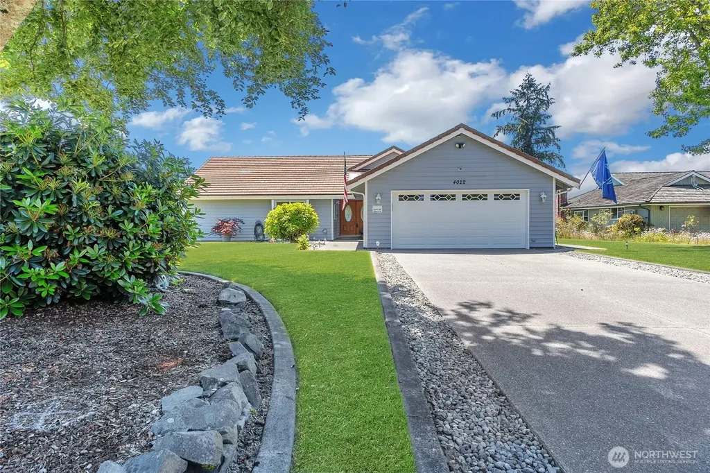 4022 151st Street E Tacoma WA 98446