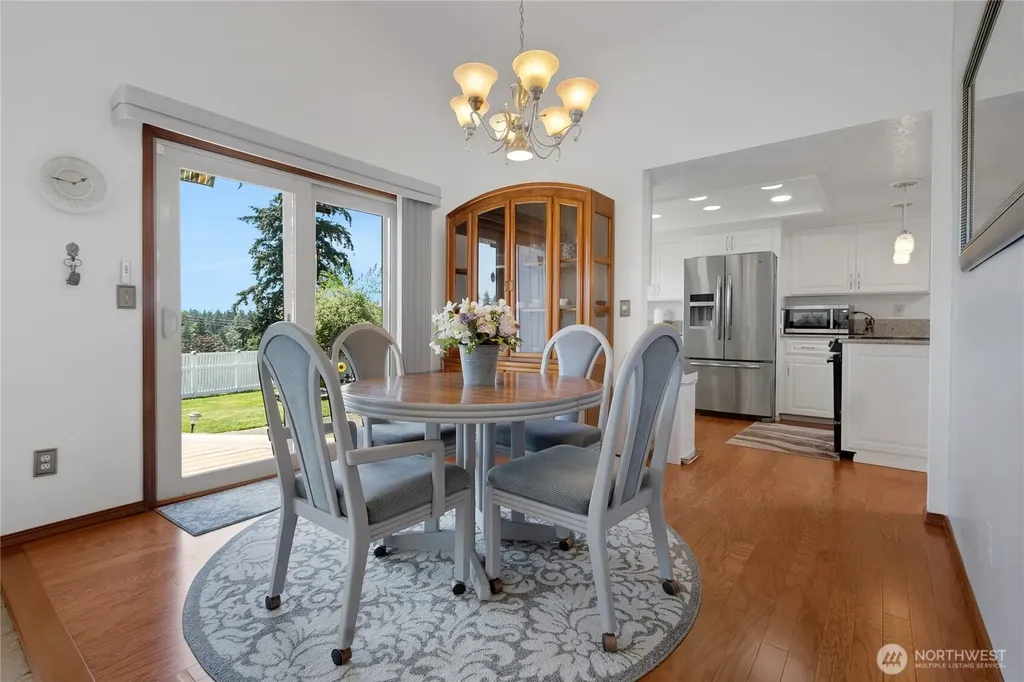 4022 151st Street E Tacoma WA 98446