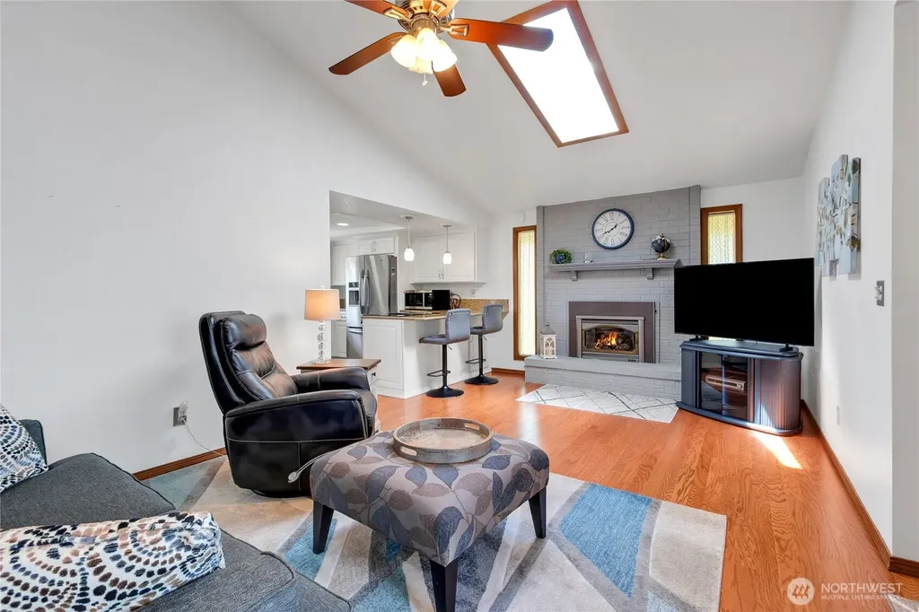 4022 151st Street E Tacoma WA 98446