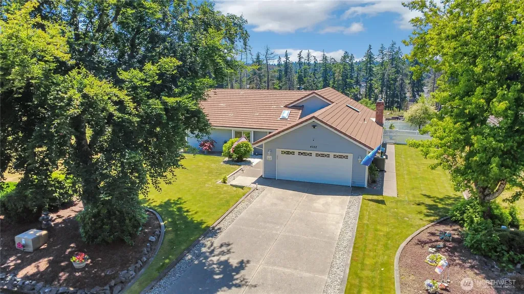 4022 151st Street E Tacoma WA 98446