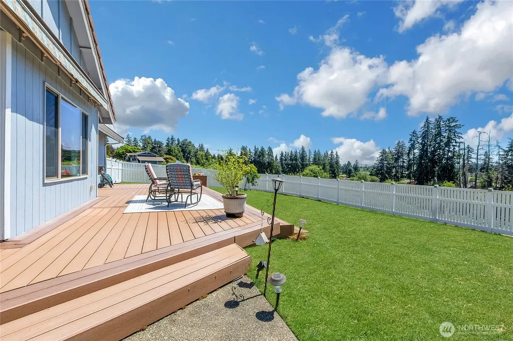 4022 151st Street E Tacoma WA 98446