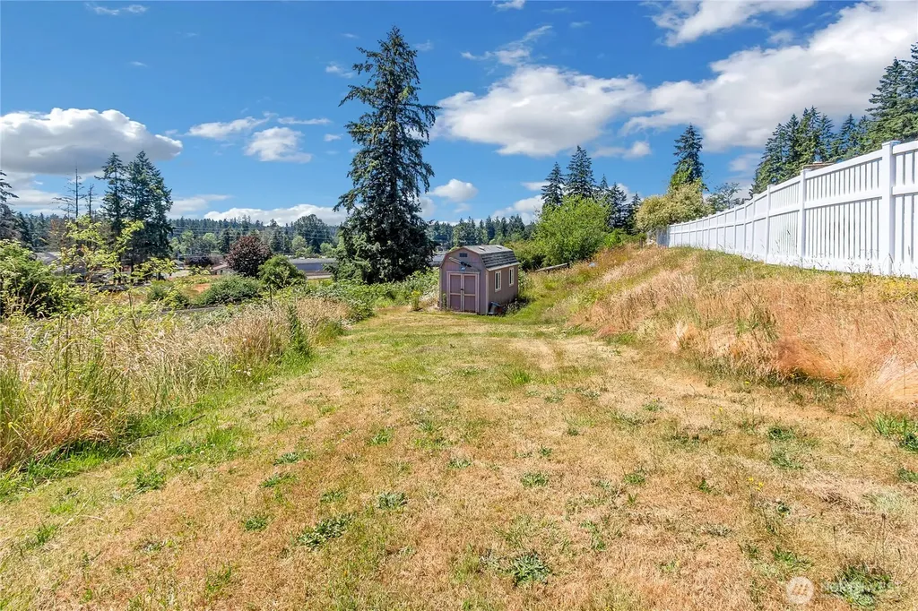 4022 151st Street E Tacoma WA 98446