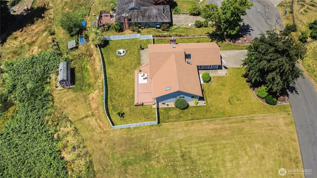 4022 151st Street E Tacoma WA 98446
