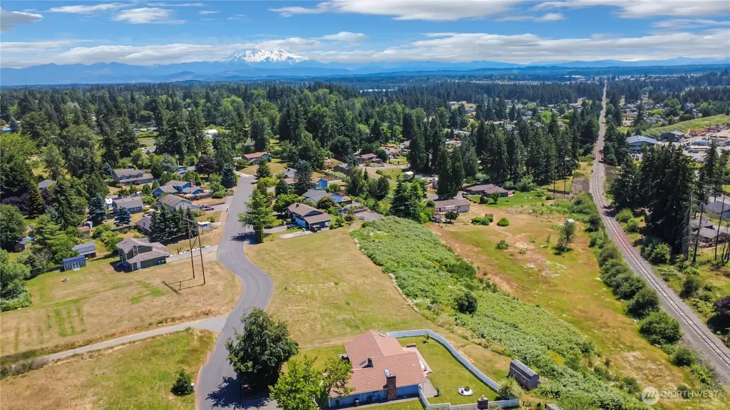 4022 151st Street E Tacoma WA 98446
