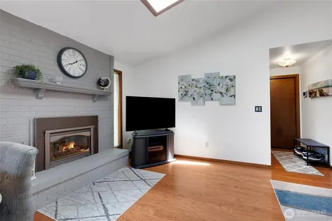 4022 151st Street E Tacoma WA 98446