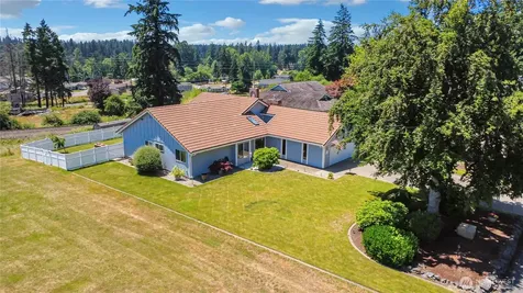 4022 151st Street E Tacoma WA 98446