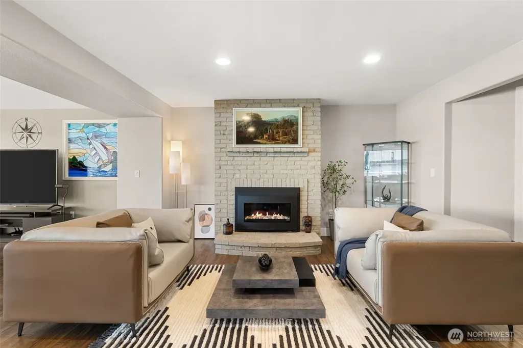 3810 Forest Beach Drive NW Gig Harbor WA 98335