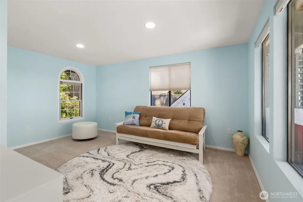 3810 Forest Beach Drive NW Gig Harbor WA 98335