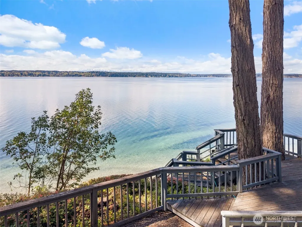 3810 Forest Beach Drive NW Gig Harbor WA 98335