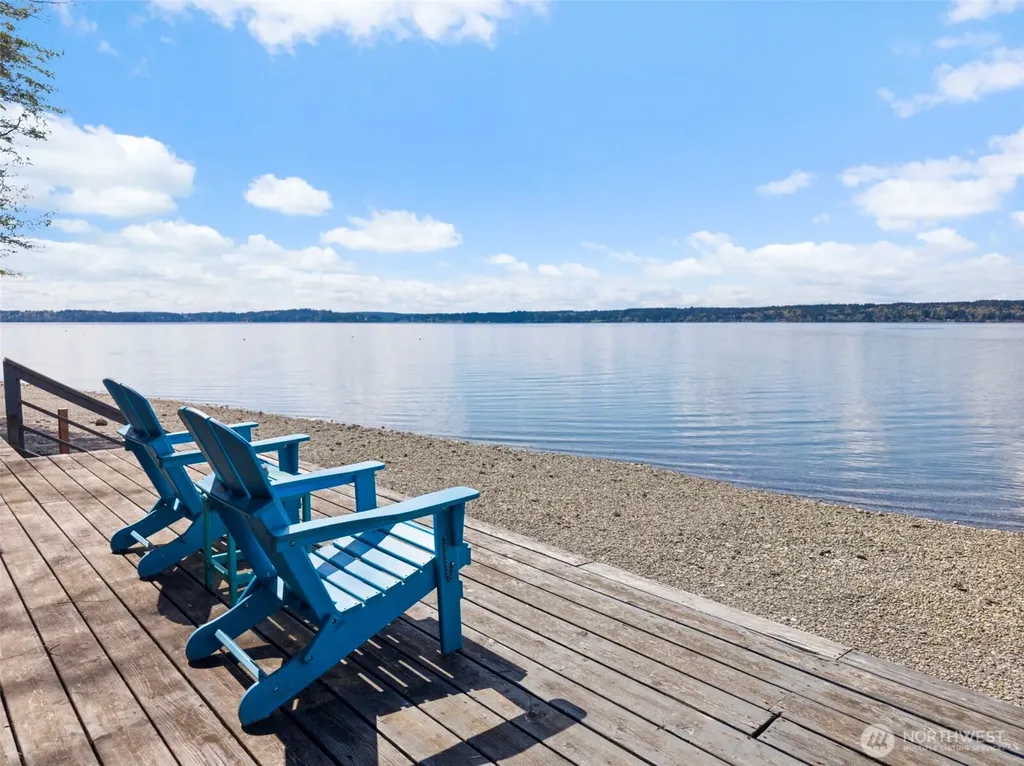 3810 Forest Beach Drive NW Gig Harbor WA 98335