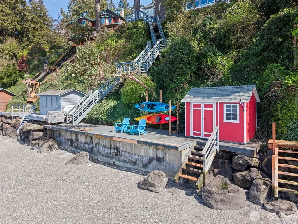 3810 Forest Beach Drive NW Gig Harbor WA 98335