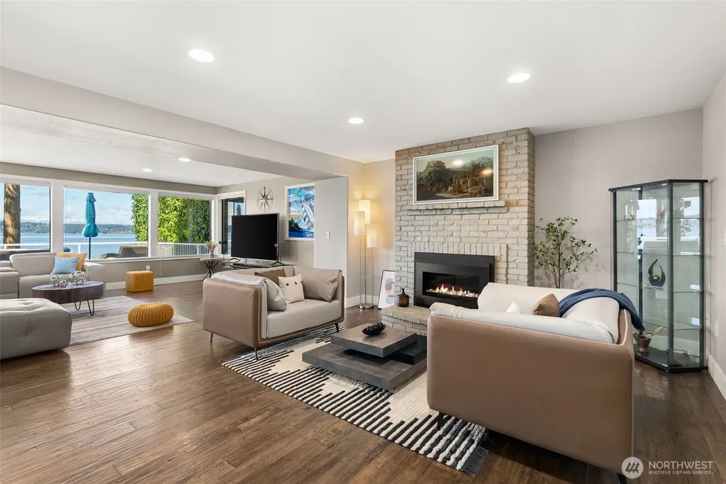 3810 Forest Beach Drive NW Gig Harbor WA 98335