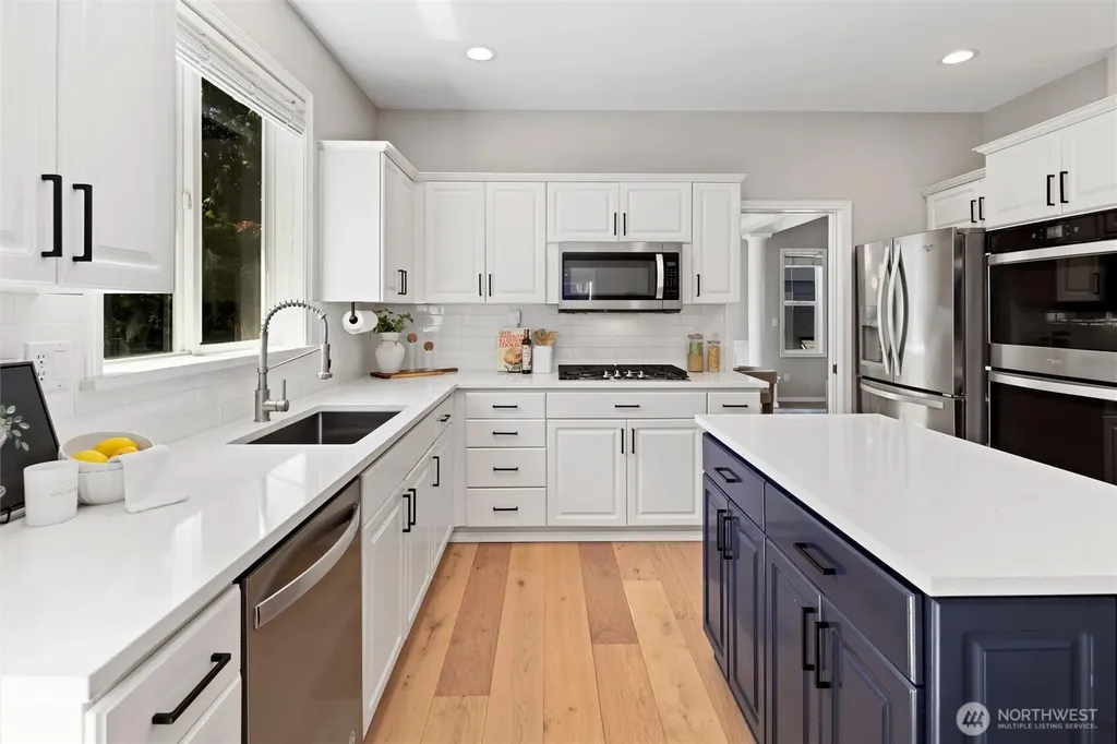 4125 NE 27th Place Renton WA 98059