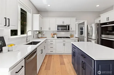 4125 NE 27th Place Renton WA 98059
