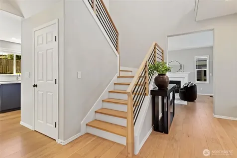 4125 NE 27th Place Renton WA 98059