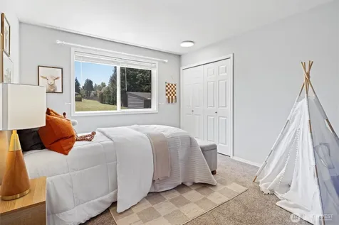 4125 NE 27th Place Renton WA 98059