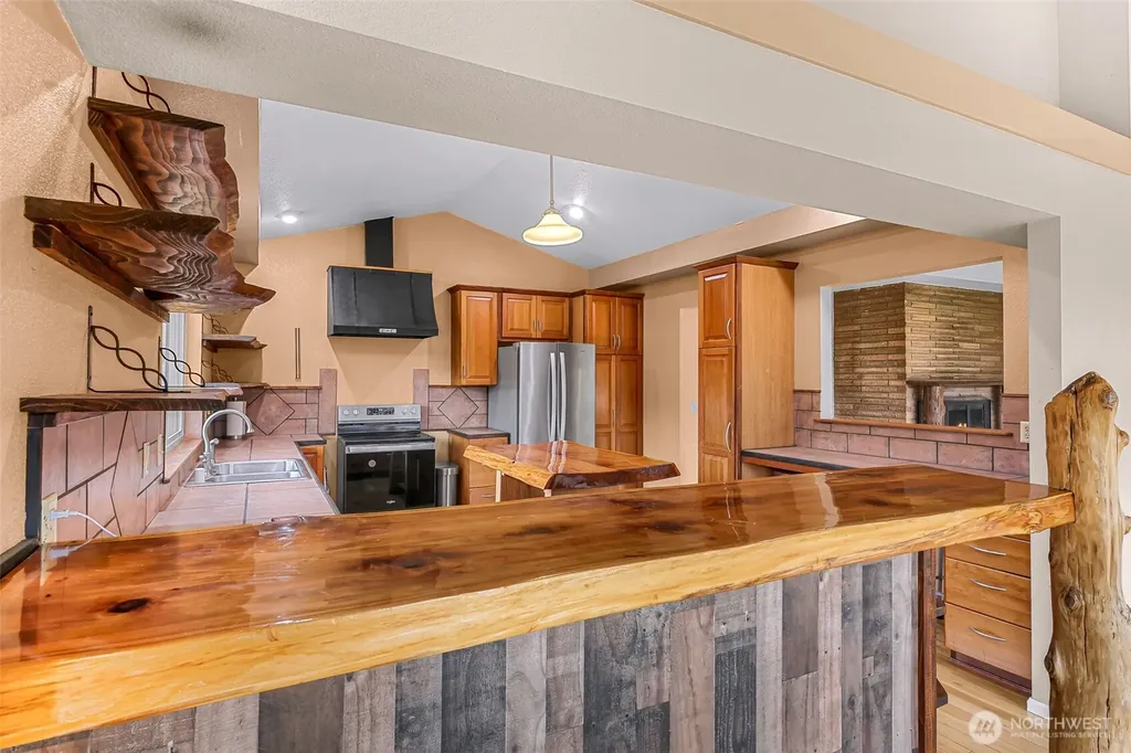 46003 Concrete Sauk Valley Road Concrete WA 98237